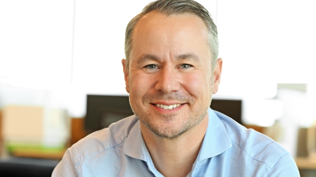 Emmi holt neuen CMO von Lindt - Raffael Payer wird neuer Chief Marketing Officer bei Emmi - Quelle: R. Payer/Emmi